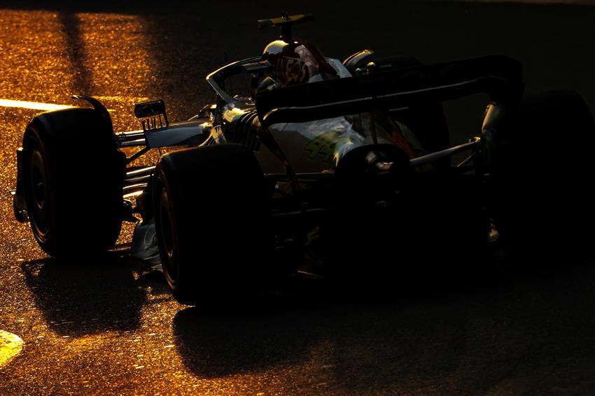 F1 silhouette